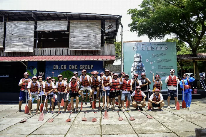 Foto bersama klien J&T