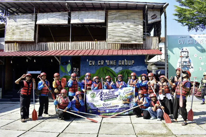 Foto bersama klien SDIT TAUFIQQURAHMAN
