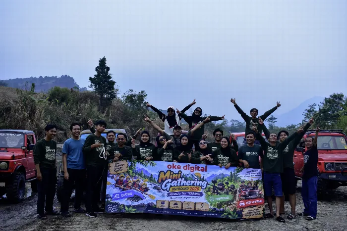 Foto bersama klien OKE DIGITAL